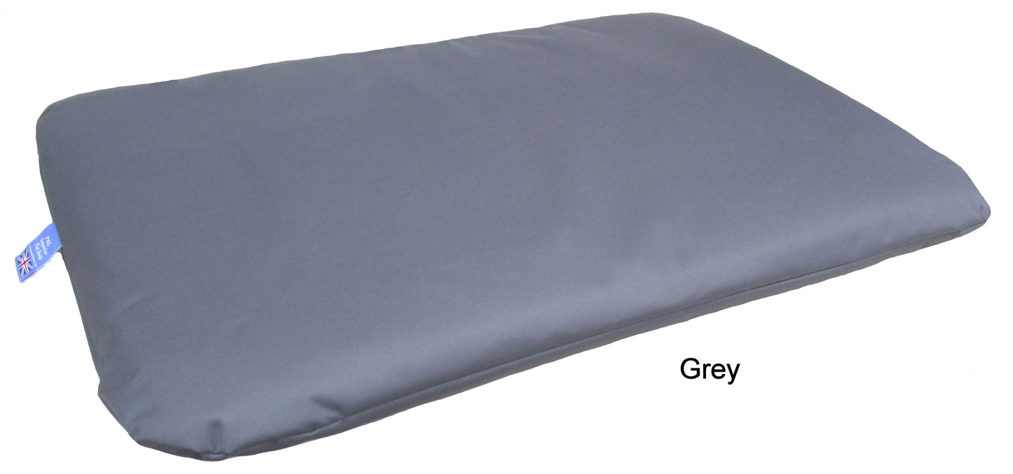 P&L Country Dog Heavy Duty Waterproof Pet Duvets